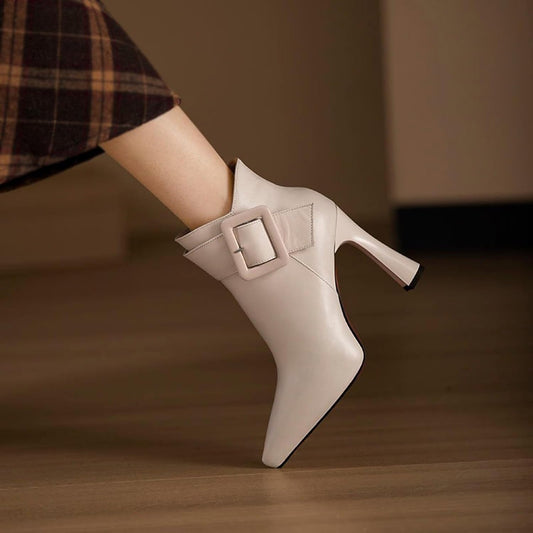 Aveline | Botines con tacón y hebilla oversize